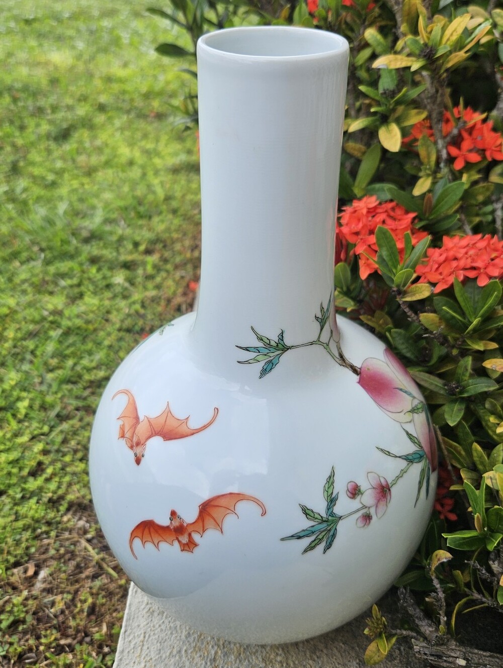 ASIAN VASE, Flying Dragons, Peaches Vase.